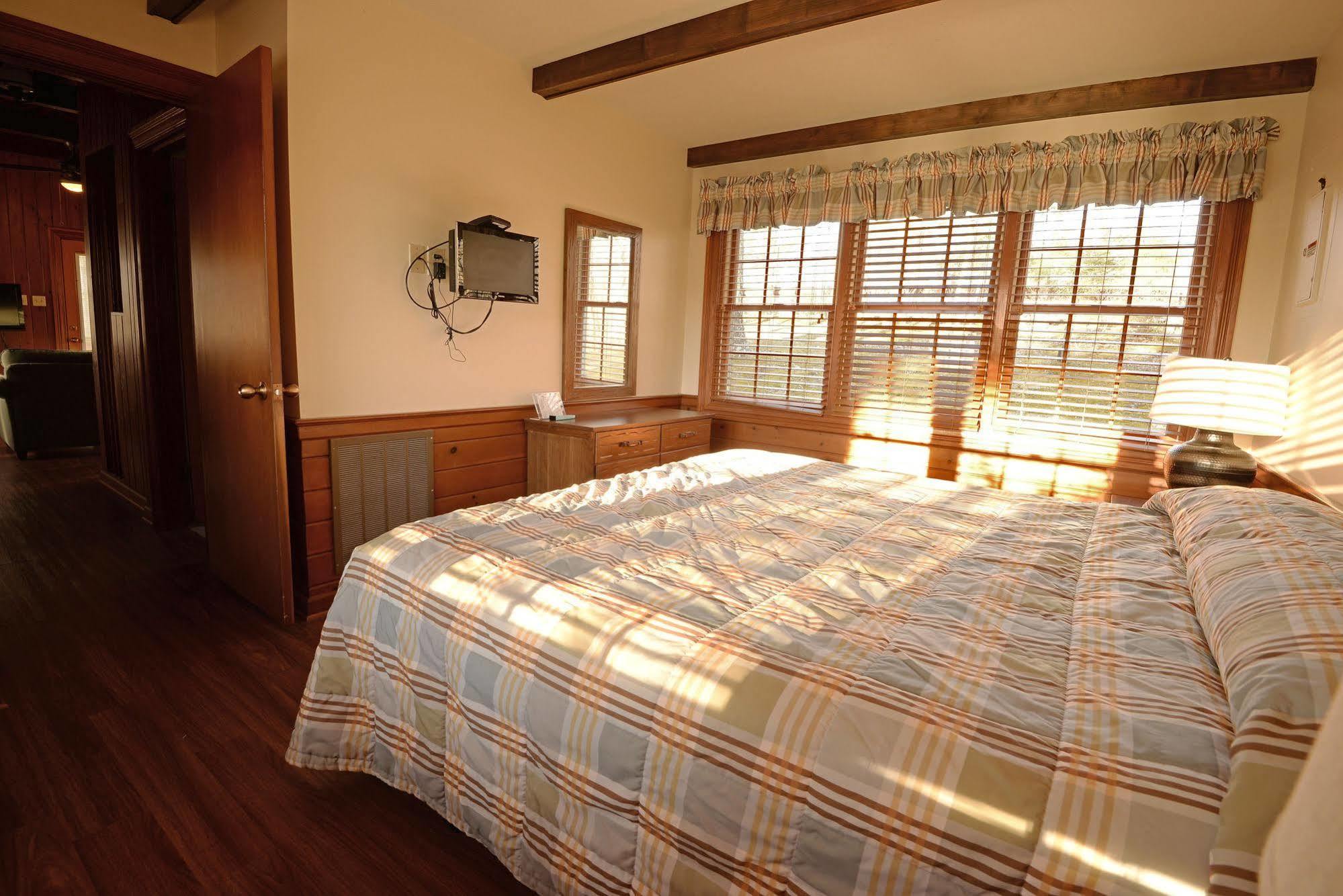 Lake Cumberland State Resort Park Jamestown Dış mekan fotoğraf